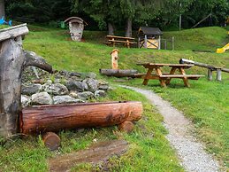 Quaint Apartment in Hainzenberg near Horbergbahn