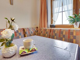 Quaint Apartment in Hainzenberg near Horbergbahn