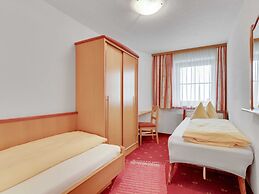 Quaint Apartment in Hainzenberg near Horbergbahn