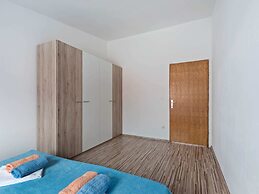 Simplistic Apartment in Vir With Garden