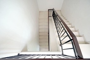 D’Paragon Tambakboyo