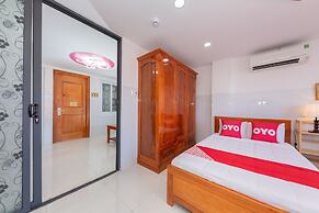 OYO 1028 Flower House Apartment