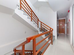 OYO 1028 Flower House Apartment