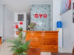 OYO 1028 Flower House Apartment