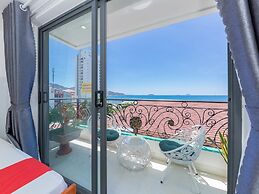 OYO 1028 Flower House Apartment