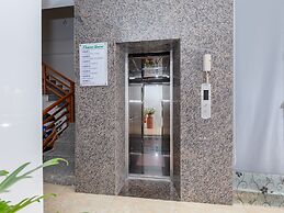 OYO 1028 Flower House Apartment