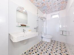 OYO 1028 Flower House Apartment