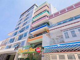 OYO 1028 Flower House Apartment