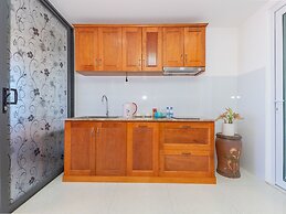 OYO 1028 Flower House Apartment