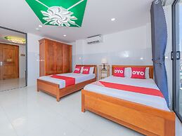 OYO 1028 Flower House Apartment