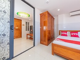 OYO 1028 Flower House Apartment