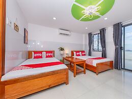 OYO 1028 Flower House Apartment