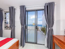 OYO 1028 Flower House Apartment