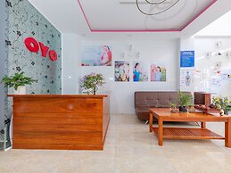 OYO 1028 Flower House Apartment