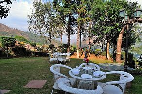 The Prince - Lake view Resort and Spa
