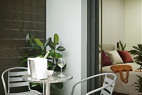 The Gem Society Hotel