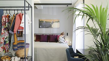 The Gem Society Hotel