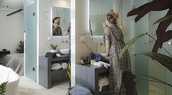 The Gem Society Hotel