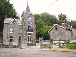 Charming Villa in Harze