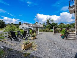 Spacious Cottage in Harze With Garden and Barbecue