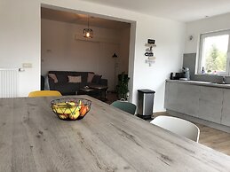 Scenic Cottage in Merlemont With Balcony