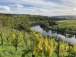 Lovely Holiday Home in Veldenz near Mosel River