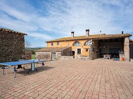 Vibranr Holiday Home in Aiguaviva With Swimming Pool