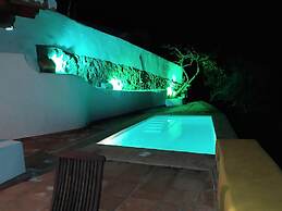 Lovely Cottage in Alcaucín near Sierra Tejeda Natural Park