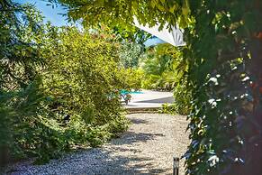 Holiday Home in Barry-d'islemade With Pool