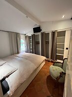 Villa in La Mole With Private Pool