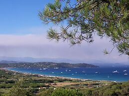 Villa in La Mole With Private Pool