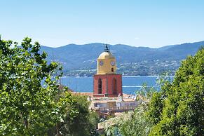 Villa in La Mole With Private Pool