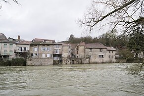 Jane Austen Lake Retreat