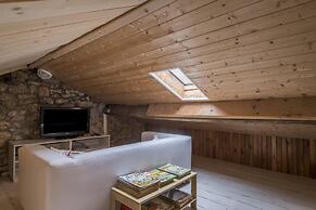Jane Austen Lake Retreat