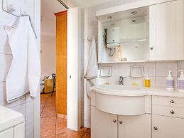 Alluring Cottage in Porto Rafti With Balcony