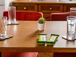 Alluring Cottage in Porto Rafti With Balcony