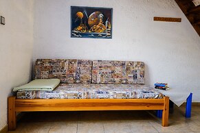 Welcoming Holiday Home With Balcony