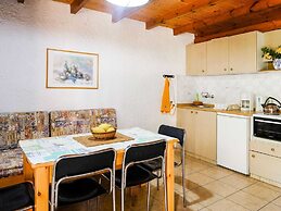 Welcoming Holiday Home With Balcony