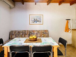 Welcoming Holiday Home With Balcony