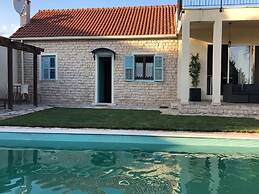 Attractive Holiday Home in Zadar With Private Swimming Pool