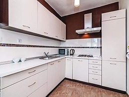 Peaceful Poolside Escape