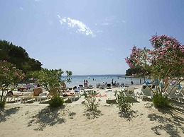 Lovely Holiday Home in Pakostane With Swimming Pool