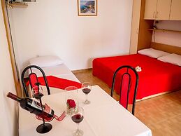 Lovely Holiday Home in Pakostane With Swimming Pool