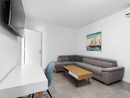 Premium Holiday Home in Vir With Sauna