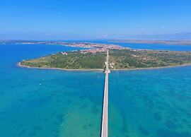 Premium Holiday Home in Vir With Sauna