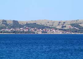 Adriatic Island Stay With Pool