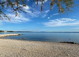 Seaside Comfort on Vir Island