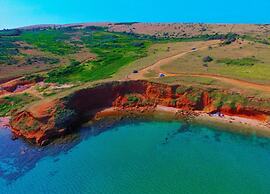 Seaside Comfort on Vir Island