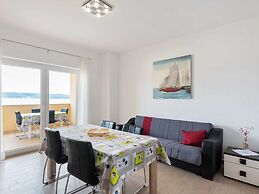 Simplistic Apartment in Neviđane near Sea Beach