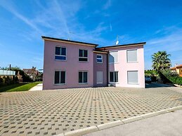 Attractive Apartment in Banjole With Swimming Pool